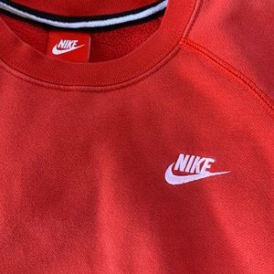 Nike crewneck w/ zippered arm pocket (S)